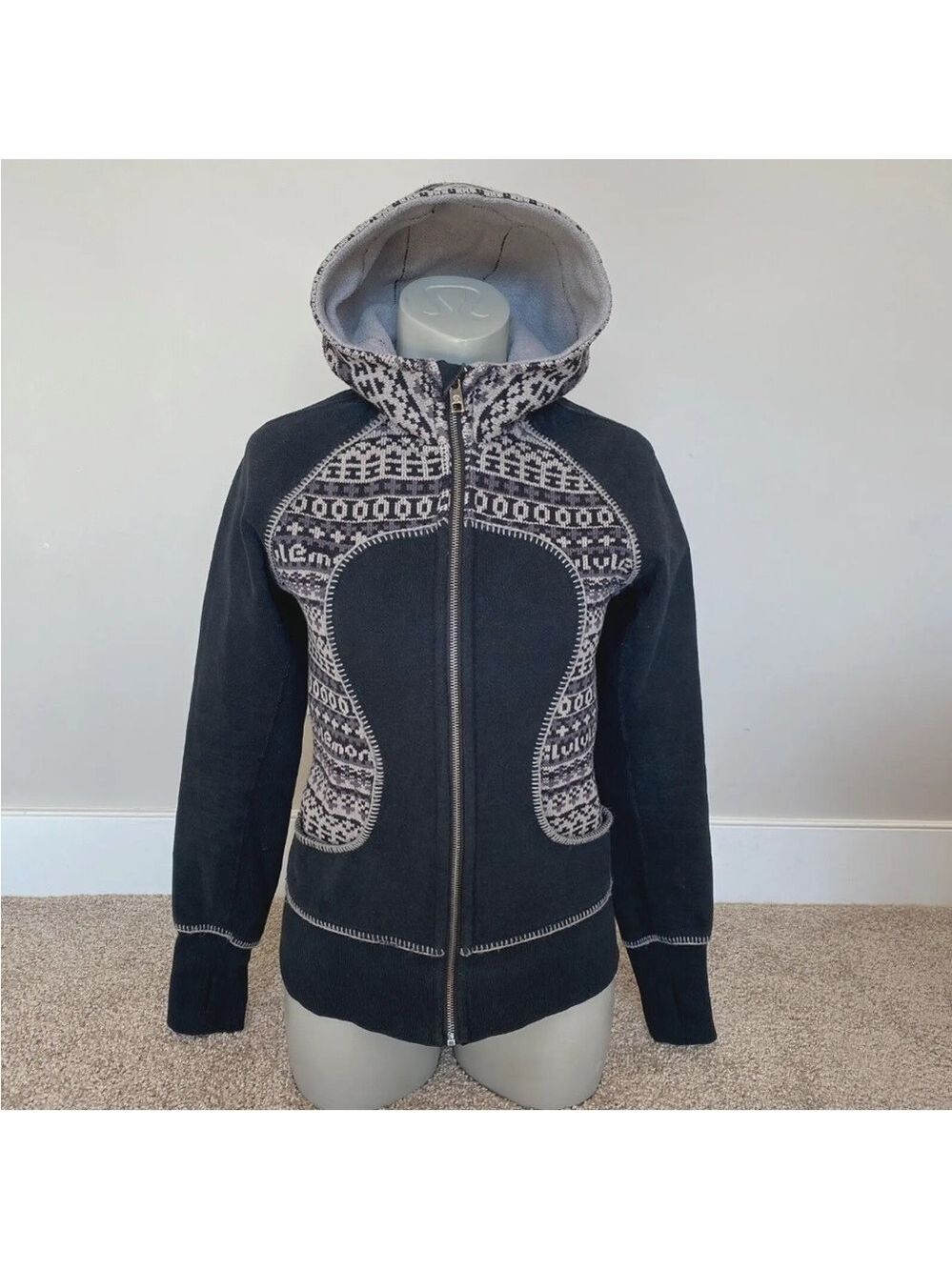 Lululemon Special Edition Scuba Hoodie Fair Isle Knit Womens Size 6 Black Grey